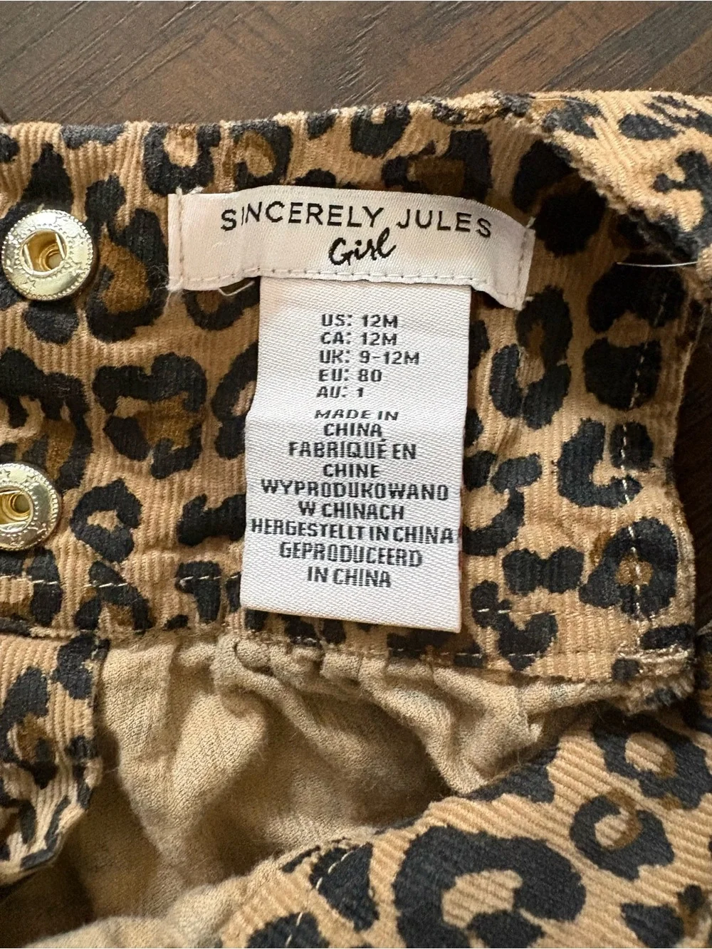 Sincerly Jules playful leopard